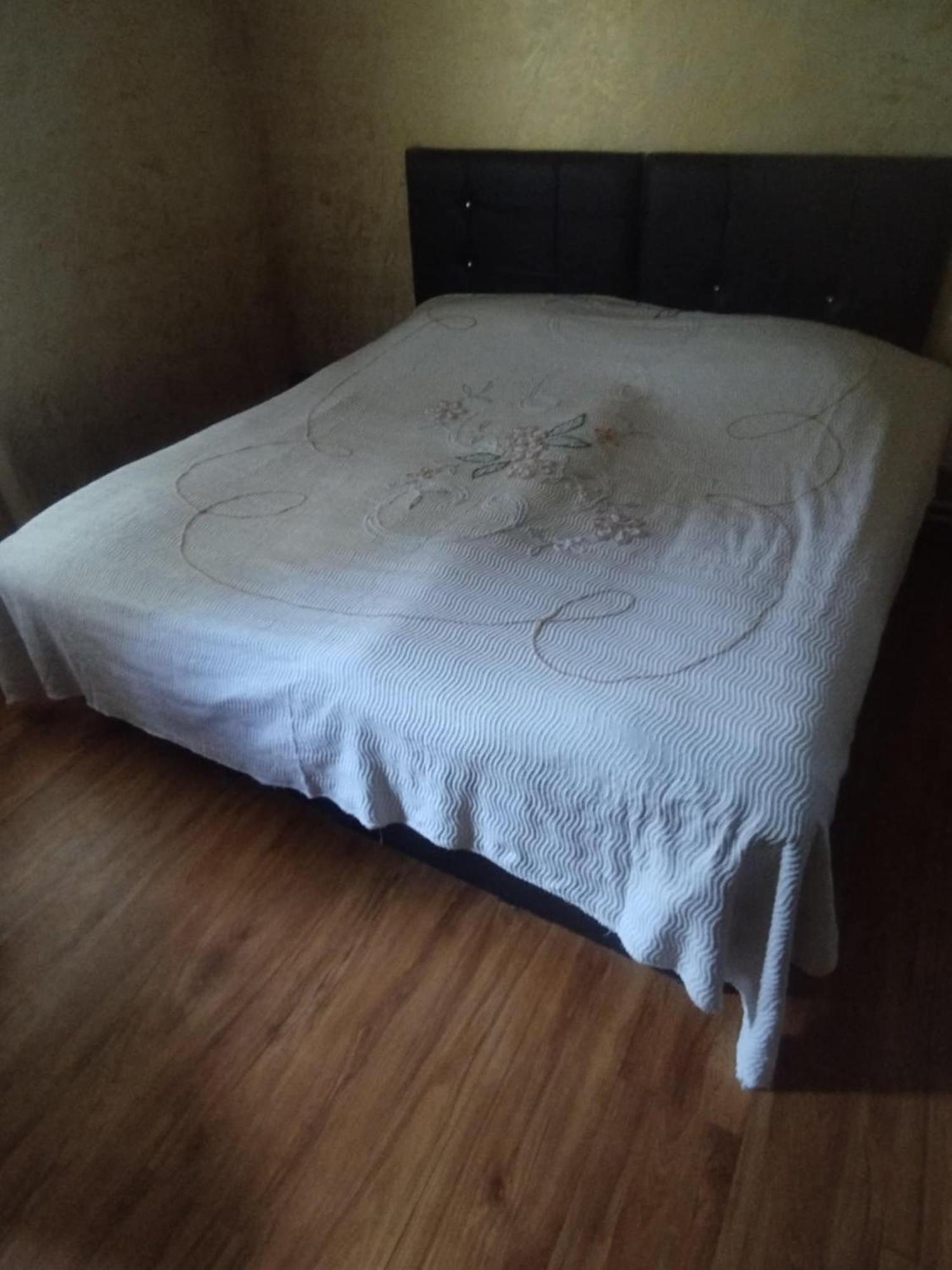 巴统 House Romani酒店 外观 照片